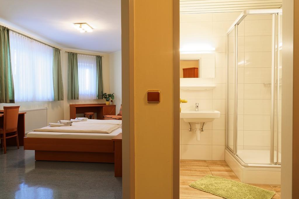 Jugend- Und Familiengaestehaus Klagenfurt Klagenfurt am Woerthersee Bagian luar foto